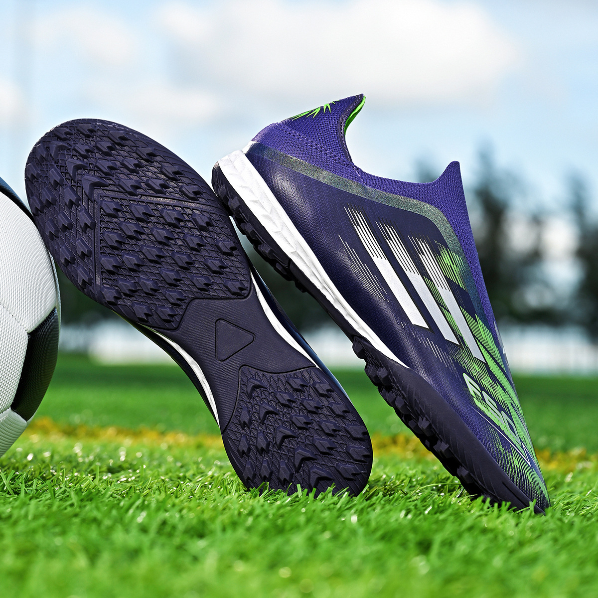 Zapatos de fútbol infantiles transfronterizos, zapatos de fútbol adolescentes masculinos, estudiantes, zapatos de fútbol femeninos TF, zapatos de fútbol aggravar al por mayor image 3