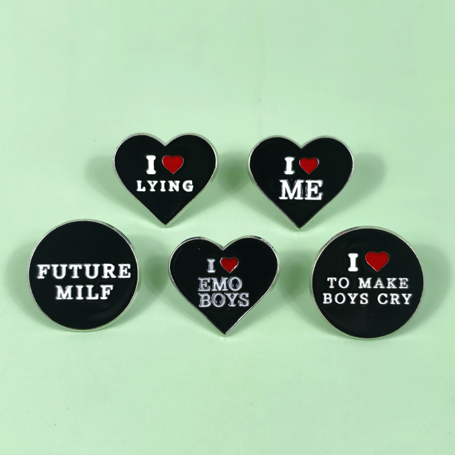 Insignia de metal con letras en inglés creativas europeas y americanas, personalidad, amor negro, ropa, bolsos, accesorios, broches transfronterizos