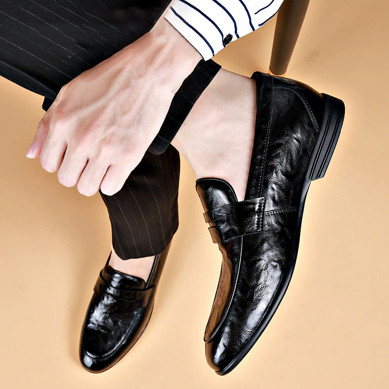 Дышащие мужские ботинки весна-лето, обувь Slip-on для мужчин, новые модели 2025 года, мягкая поверхность, мягкая подошва, универсальная повседневная обувь из бобового кожи для мужчин