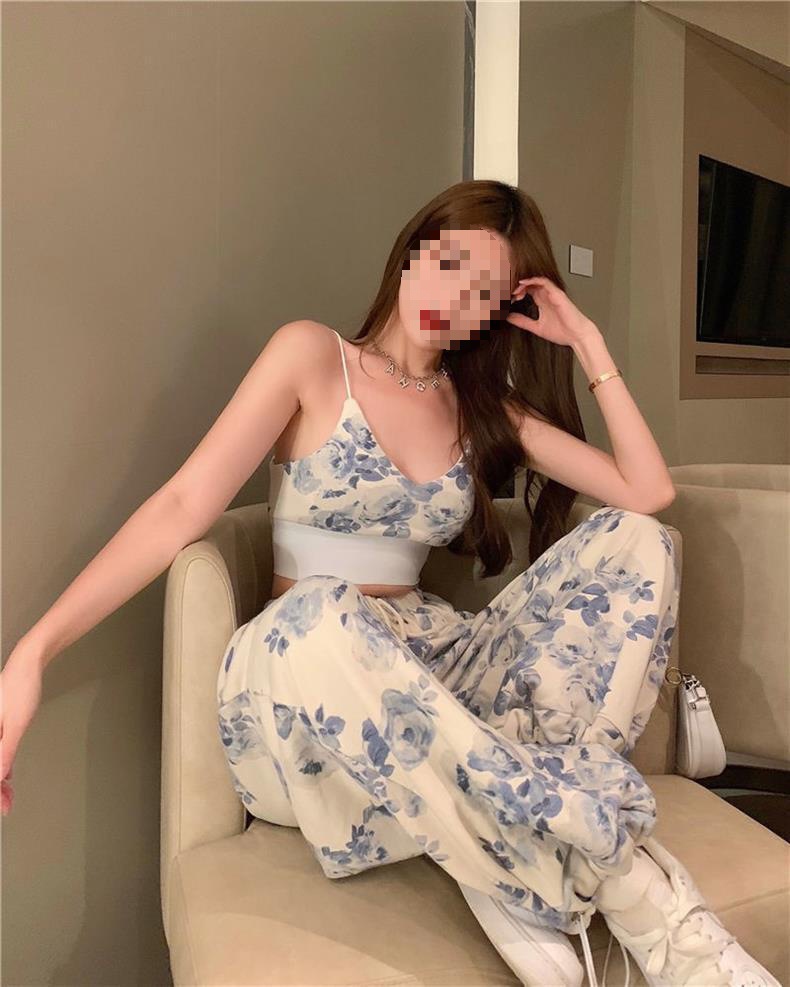 Slim Fit Type Graffiti Pattern Summer Season Casual Daily Women's Sweet Spicy Style Graffiti Polyester Leisure Suit Pants Sets