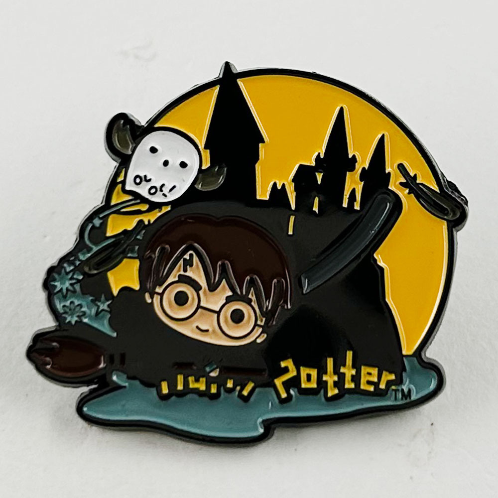 Magic Castle Magician Owl Badge Magic Novel Movie Brooch Fantasy Jewelry Hat Backpack Decoration