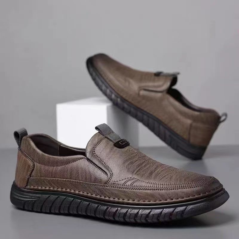 Casual Leather Shoes for Men, Genuine Leather Breathable Slip-On Shoes for Men, Versatile Middle-Aged Dad Shoes, Non-Slip Soft Sole Shoes