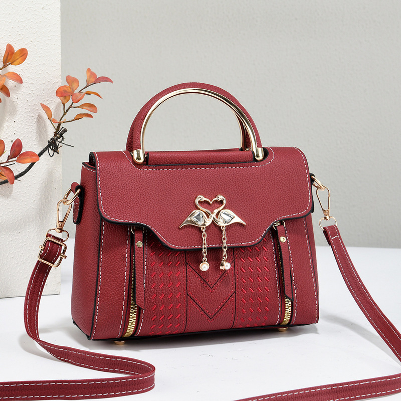 Gift Bag Women's 2026 New Fashion Versatile Shoulder Crossbody Bag for Middle-Aged Ladies and Mothers Handbag