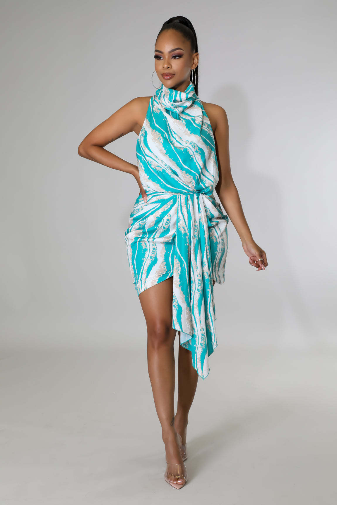 Verano elegante viajero vestido impreso europeo y americano cuello redondo sexy falda irregular seda de la leche verde dulce ropa mujer
