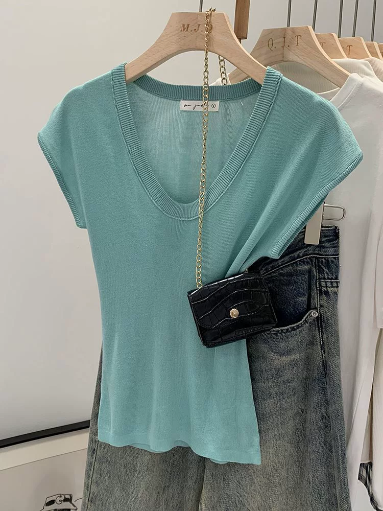 Шикарная вязаная футболка с короткими рукавами в корейском стиле синего цвета павлина для горячих девушек, которые могут показать свою фигуру и носить ее в качестве базового слоя для новых весенне-летних топов.