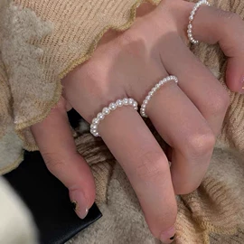 项链;耳环;耳钉