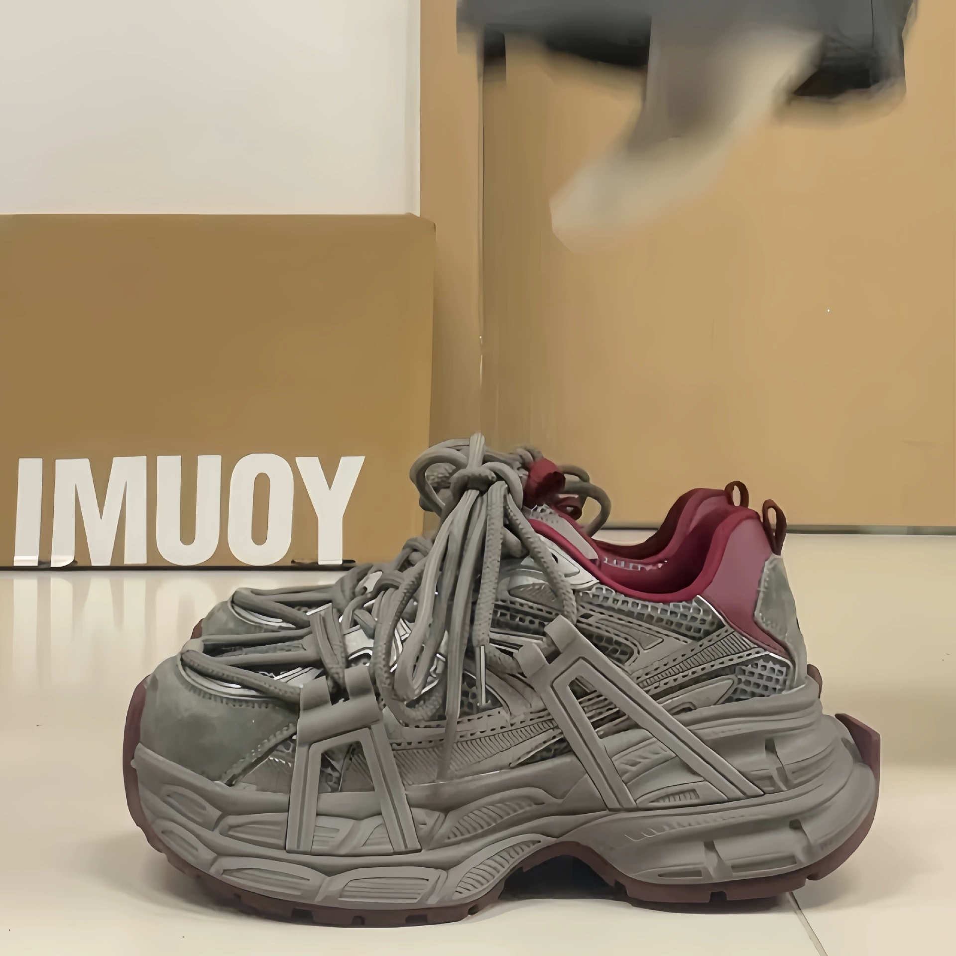 Спортивная обувь в британском стиле 2024 осень-зима новая обувь папы с толстой подошвой повседневная легкая и удобная универсальная нишкая женская обувь