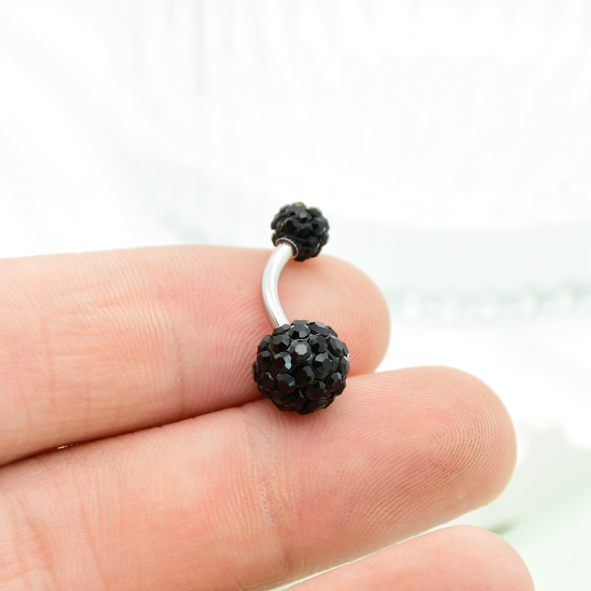 Rhinestone Belly Button Ring With Starburst Design In Steel_voghion.com