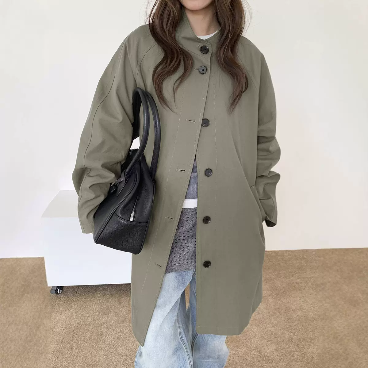 广州十三行2025秋韩风立领复古天丝棉料通勤百搭氛围感风衣03002