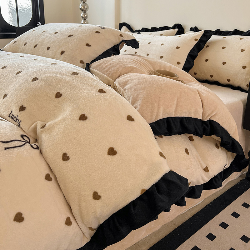 Invierno de encaje francés de leche de peluche cuatro piezas con encaje coreano de peluche grueso y cálido sábanas de peluche de bebé cubierta