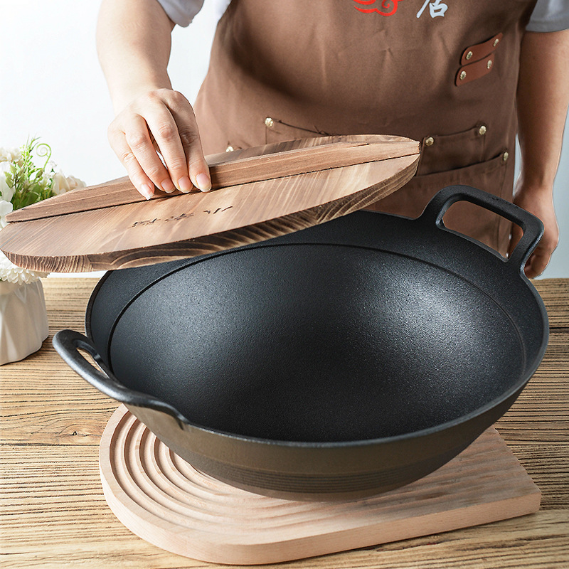 Pequeña felicidad hierro fundido antiguo profundización wok integrado sin recubrimiento olla de hierro puro hogar doble oreja fondo redondo wok grande
