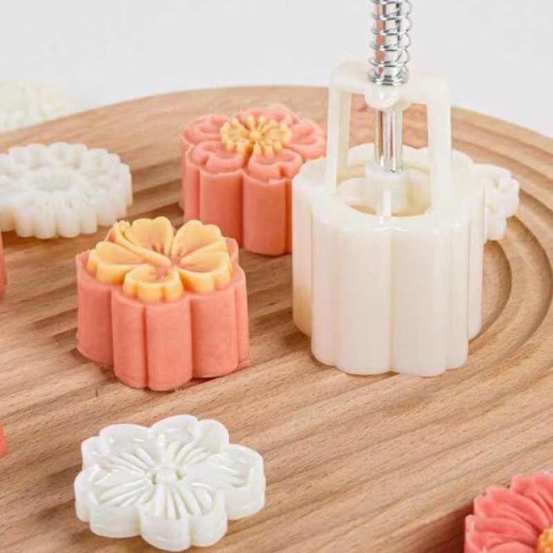 新しい月餅の鋳型の手押し式の家庭の菓子の緑豆の餅のお菓子の中国式の中秋節は氷の皮のエンボスを焼きます。|undefined
