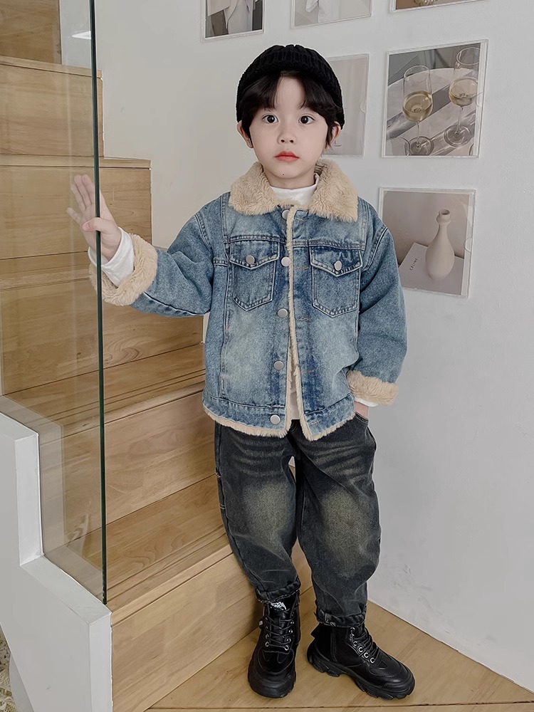 Niños chaqueta de vaqueros niños otoño y invierno ropa de terciopelo 2025 nuevo bebé invierno engrosado ropa de invierno para niños