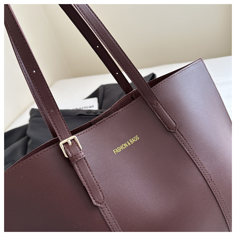 Wholesale of retro, simple and elegant tote bags from the manufacturer. New stylish, large-capacity single-shoulder bags for commuting and casual use undefined