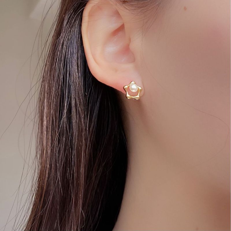 925 Sterling Silver Material 1 Pair 18K Gold Plated Silver Plated 925 Sterling Silver Freshwater Pearl Geometric Pearl Flower Drop Earrings Earrings Ear Studs