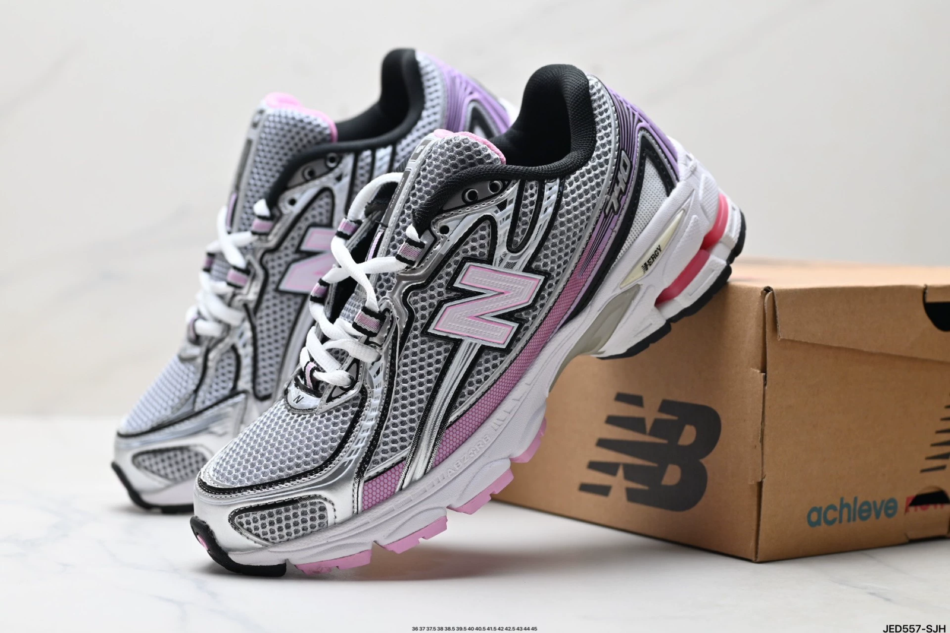 Кроссовки (New Balance) унисекс, сетчатый верх и амортизирующая стелька, EU 36–45