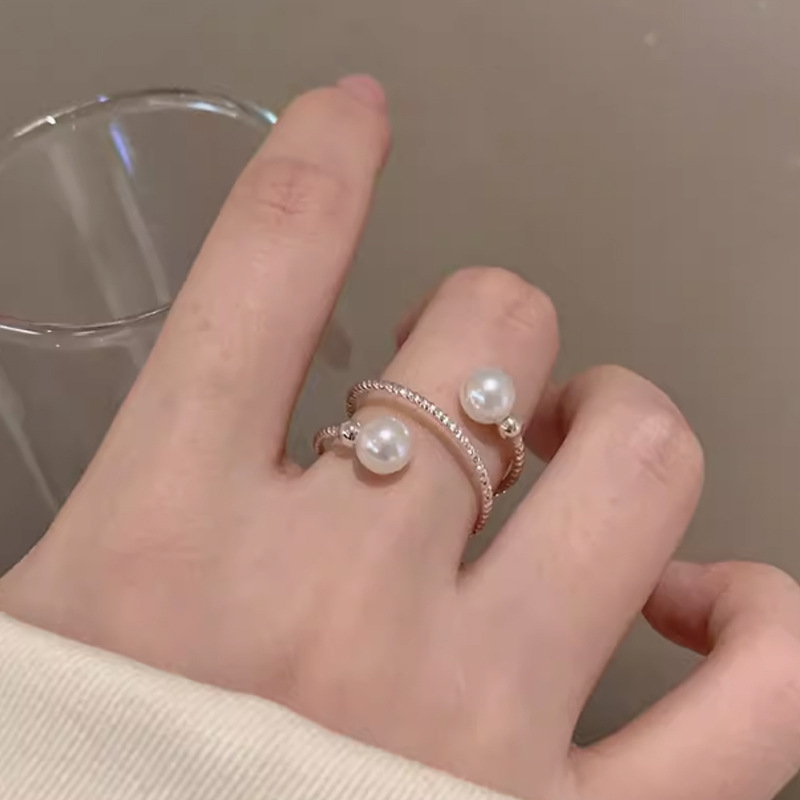 2024 New Pearl Ring Women's Light Luxury High-end Sense Refined Finger Ring Fashionable Personalized Opening Adjustable Ring