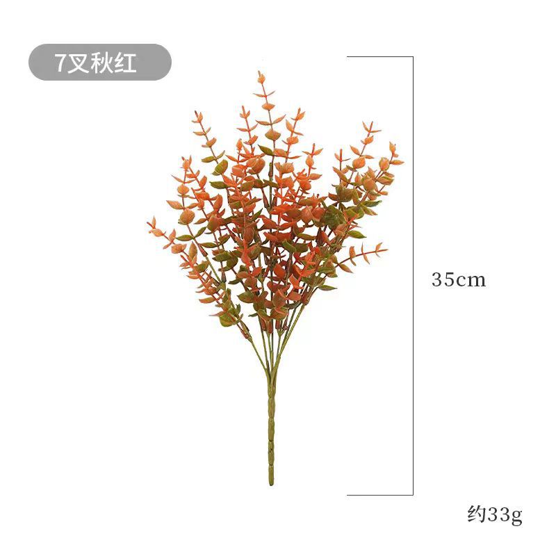 꽃 없는 가을 붉은 포크 7개
