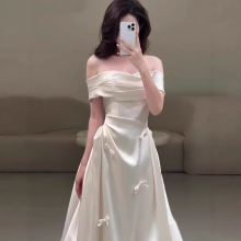 一字肩白色缎面礼服裙女法式轻婚纱生日宴会公主裙高级感长裙2025