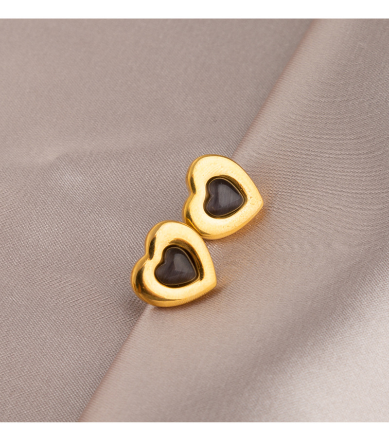 Simple Style Heart Shape Titanium Steel Plating Earrings 1 Pair