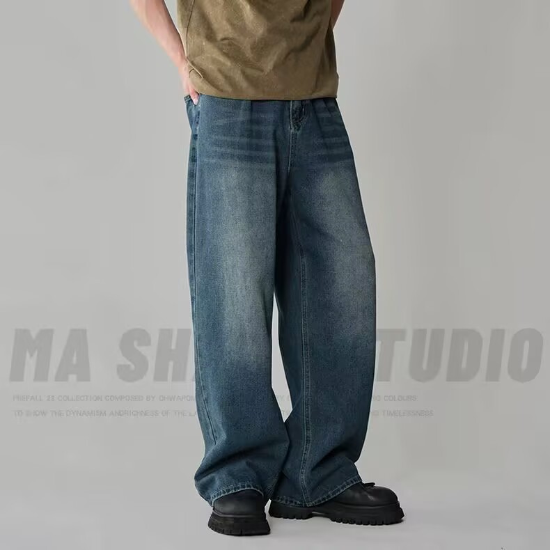 Herr jeans med lös rak passform i retrostil för hösten_voghion.com