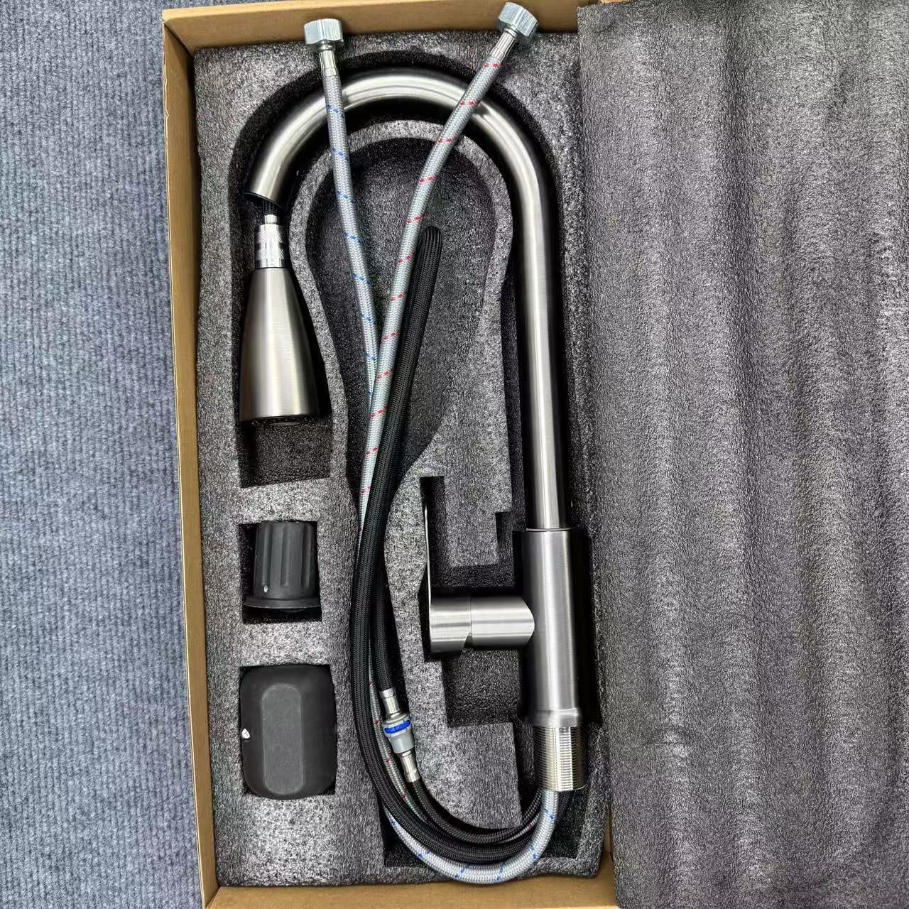 Comercio exterior cocina fría y caliente boquilla grifo 304 tipo de extracción universal retráctil lavabo doméstico