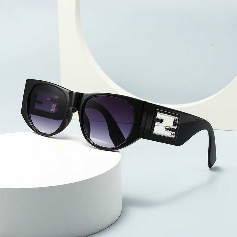 Cross-border foreign trade new modern retro generous frame metal accessories sunglasses INS wind street photography sunglasses 9217_voghion.com