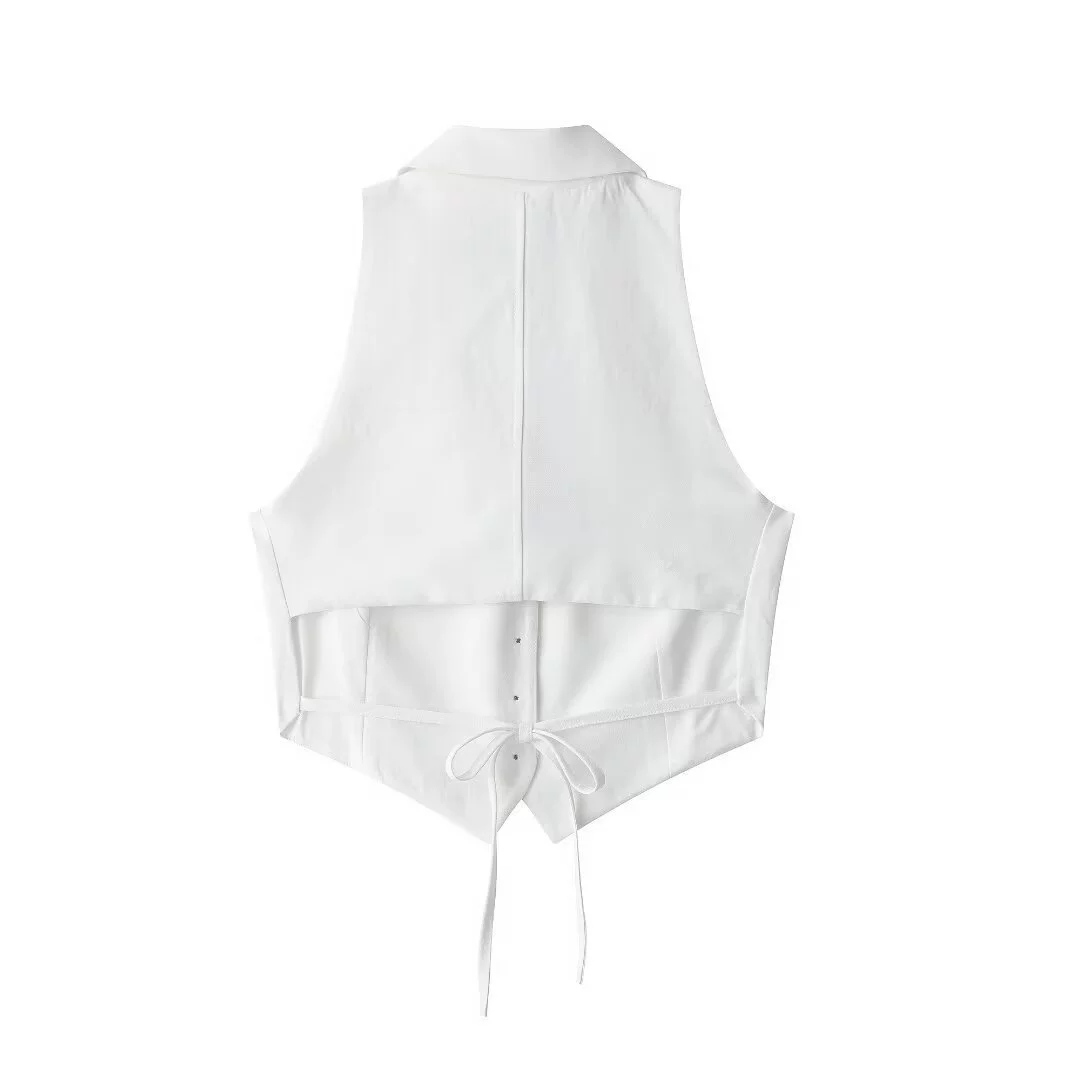 Весенний жилет, тренд сезона, европейский стиль