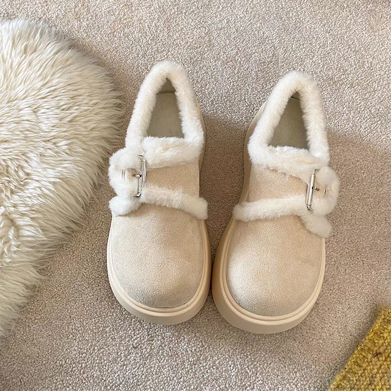 Aumentar la altura de calentamiento de los zapatos de algodón de fondo grueso para mujeres 2026 nuevo invierno retro en línea explosión de zapatos de lana gruesa