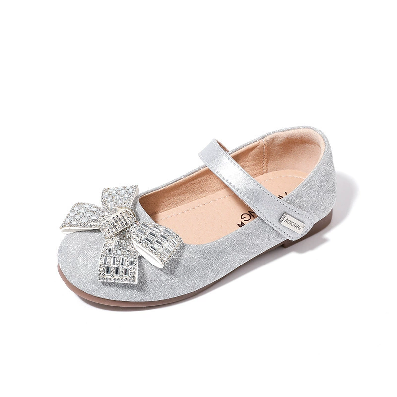 Детские босоножки для девочек весна-лето 2025, новые детские туфли, туфли-принцессы для маленьких девочек, мягкая подошва, корейский стиль, кожаные туфли с пайетками