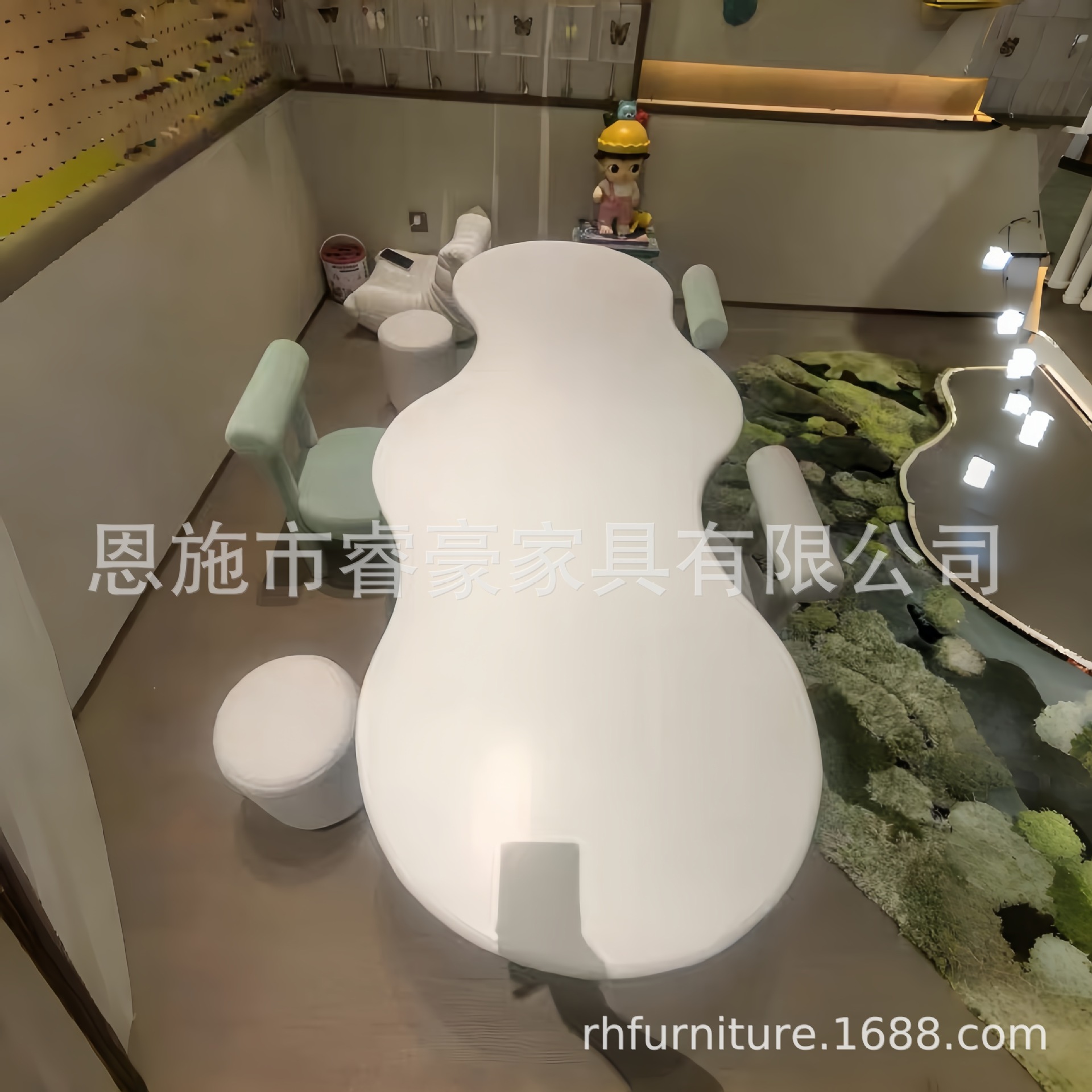 Zdh Early Education Center Children's Handicraft Table Sales Office Mezzanine Children's Activity Area Play Table and Chair Library