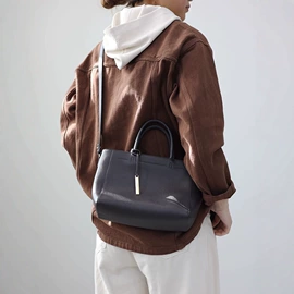 真皮女包;女士单肩包;女士手提包