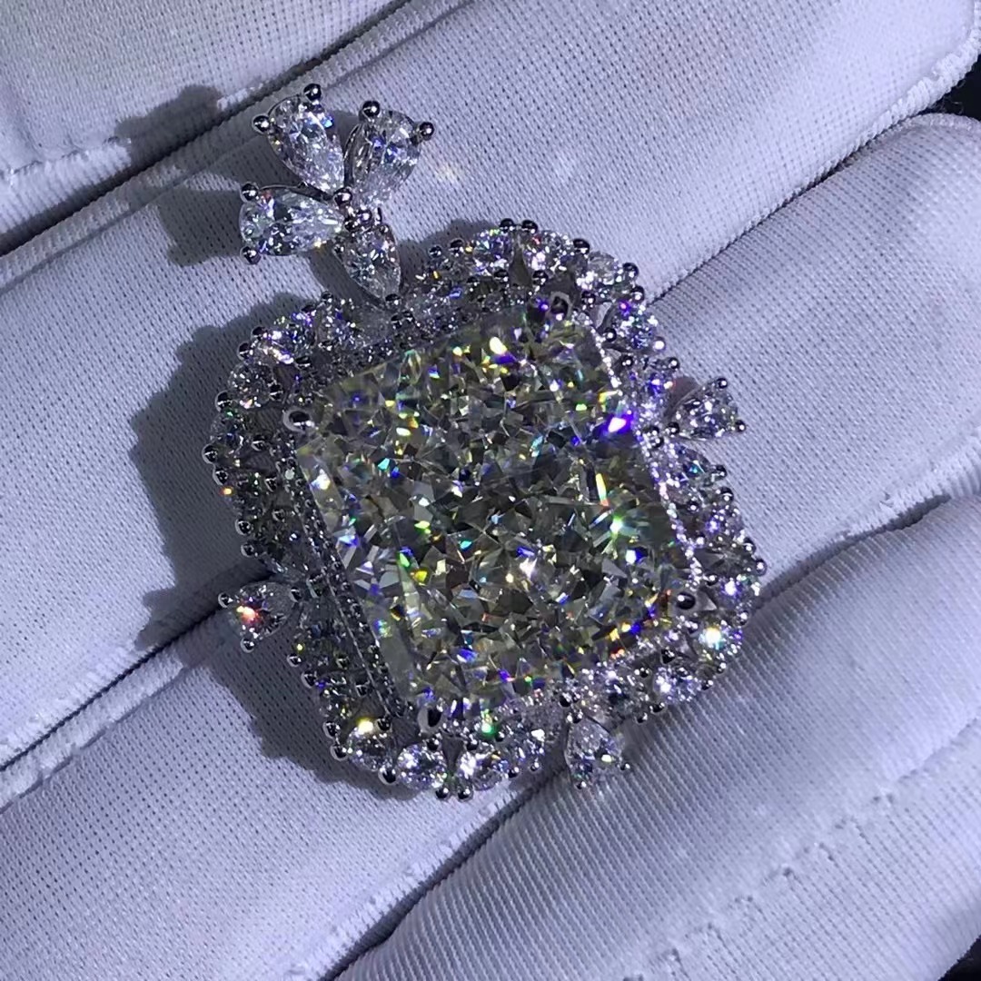 Plata esterlina galvanizada cinco capas de espesor de platino gemas colgantes de diamante de color de alto carbono de 15 quilates importado grado VSS
