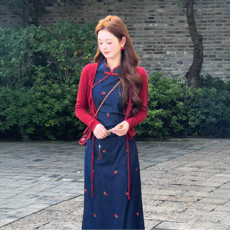 新中式改良草莓刺绣旗袍2025夏少女风日常素雅连衣裙|undefined