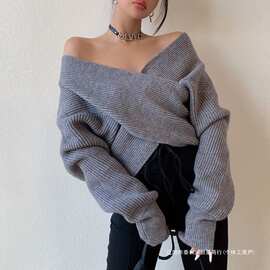 2026新款新品秋冬交叉领纯色长袖针织性感毛衣套头衫女装乳白色潮
