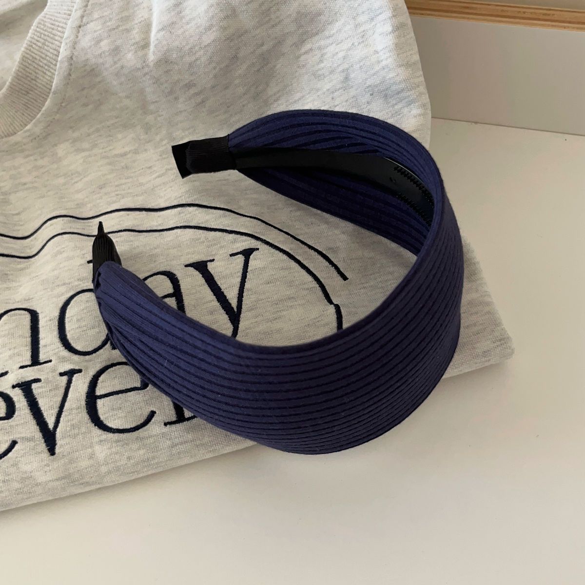 Aro de cabeza azul tibetano de borde ancho