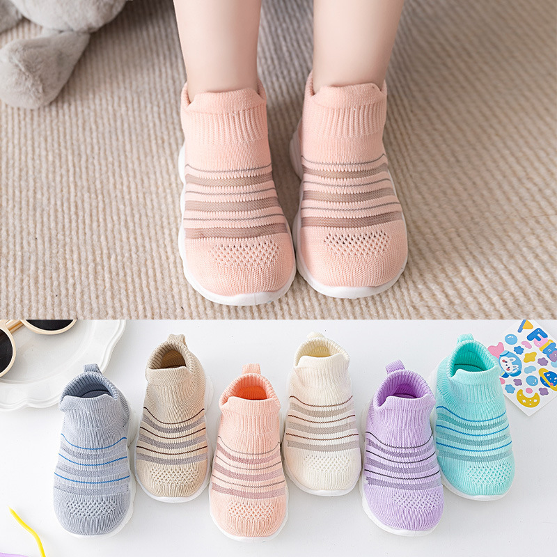Zapatos de bebé y niño pequeños, nuevos modelos 2022, de malla para primavera y verano, de color sólido, con suela suave, transpirables, para caminar.