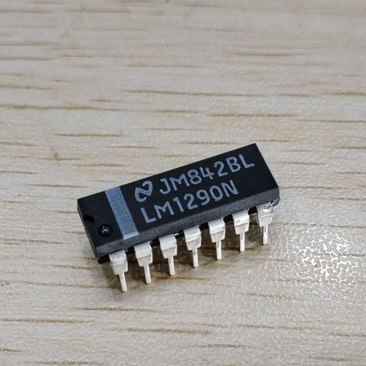 LM1290N LM1290 集成电路IC芯片电子元器件集成块直插DIP14