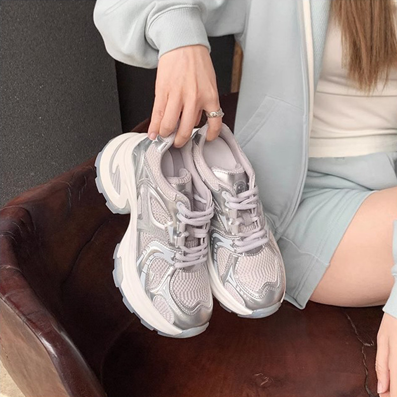 Xinyuda ~ Lightweight Sports Shoes, Breathable Mesh Thick Soles, Heightening Dad Shoes for Women