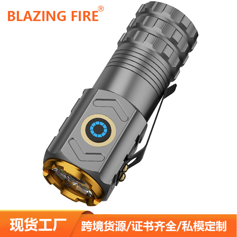 Tiktok caliente TYP-C de tres ojos al aire libre aleación linterna portátil fuerte luz pequeña pistola de acero mini linterna impermeable