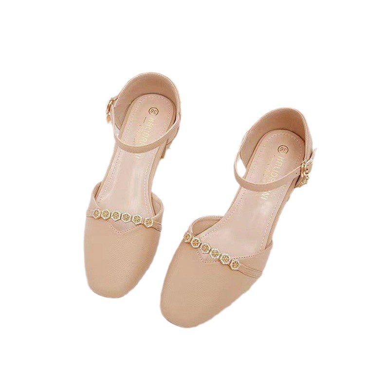 Sandalias Baotou Temperamento femenino 2024 Primavera y verano Nuevo estilo de tacón grueso con tacones altos de estilo de hadas de todo fósforo Zapatos individuales huecos