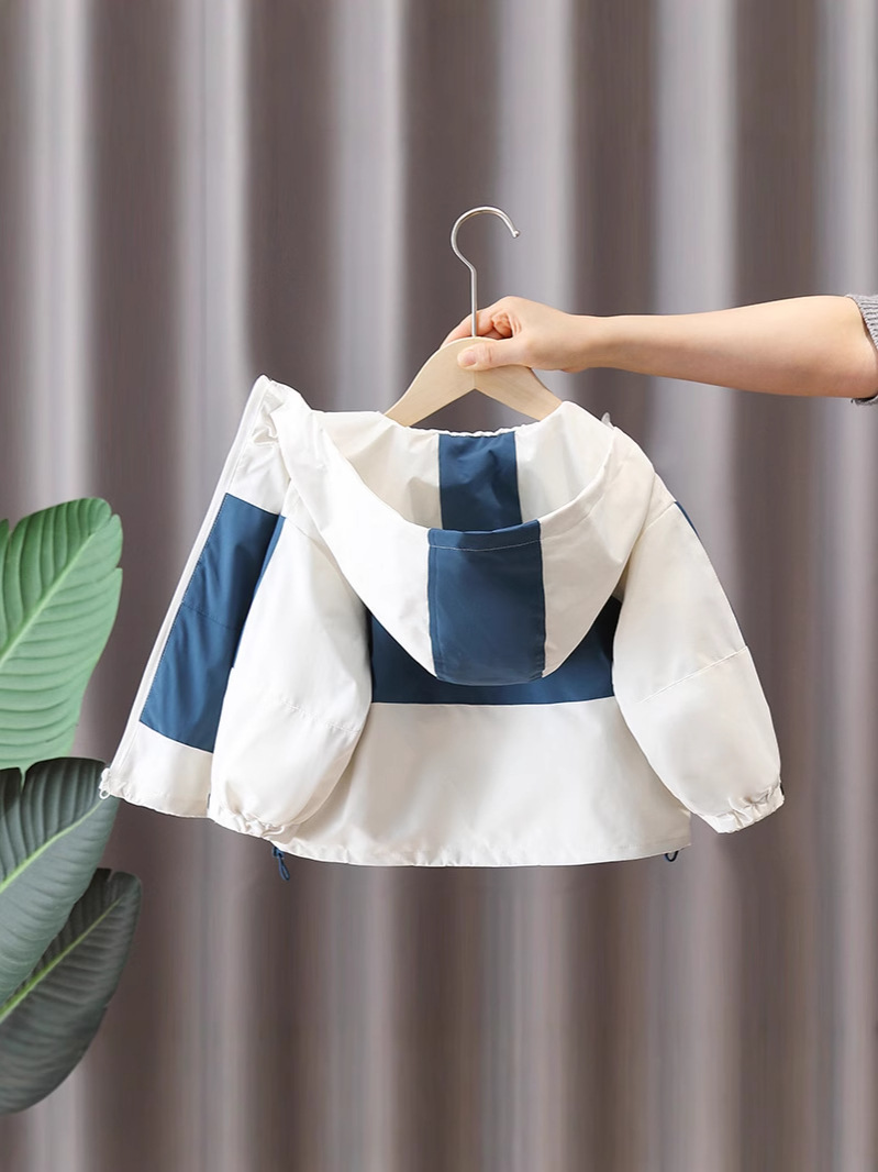 7620 chaqueta de color para niños primavera y otoño 2025 nueva gabardina con capucha de moda para niños primavera blusa coreana primavera