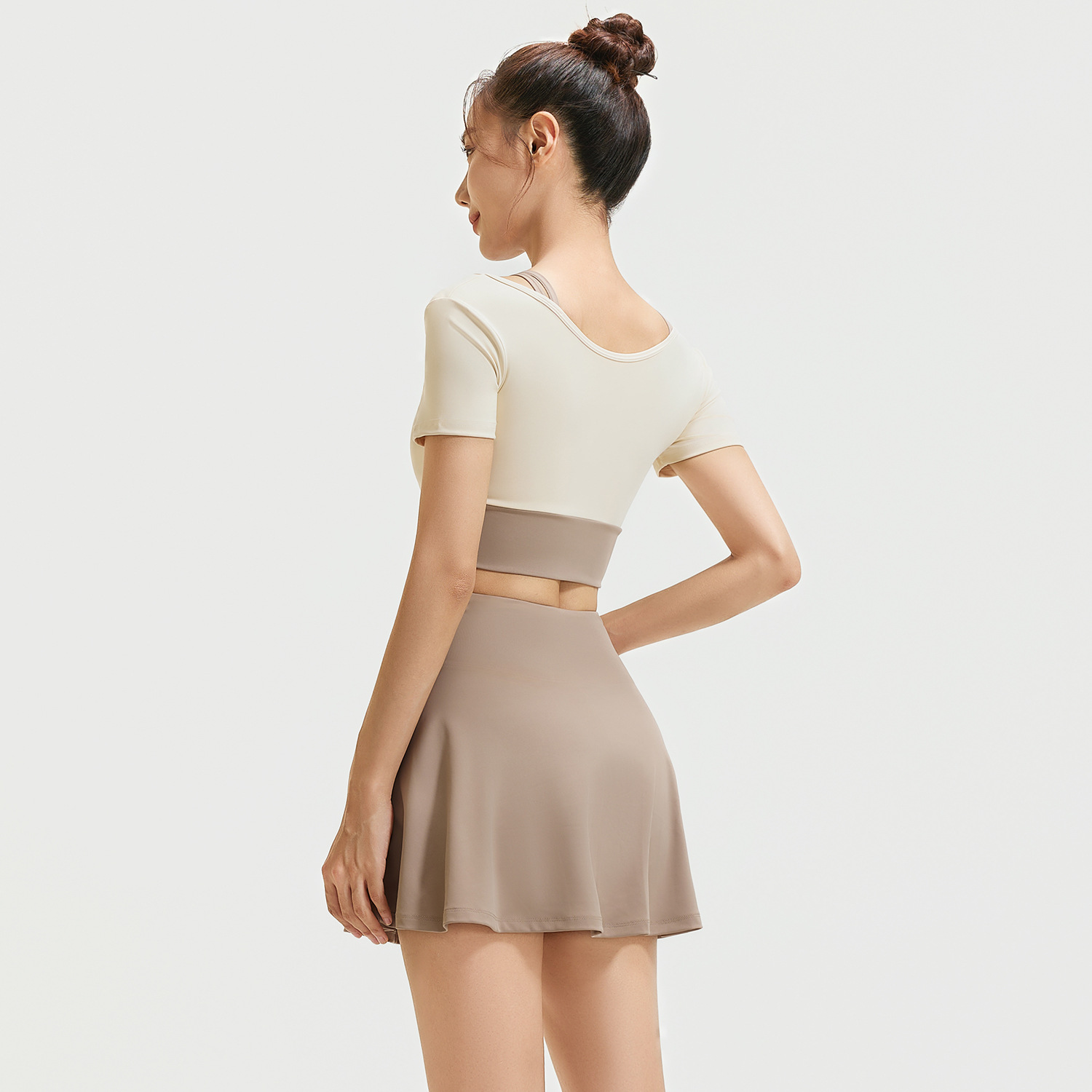 Juyitang Falso de dos piezas Pantalones cortos anti-luz Pantalones cortos desnudos Falda deportiva ajustada Traje de fitness para correr