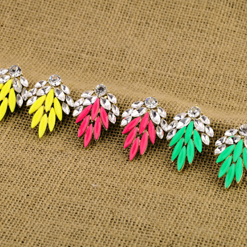 Fashion Vintage Color Flower Crystal Gem Earrings Wholesale Nihaojewelry display picture 10