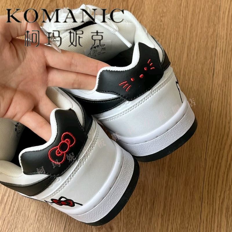 Zapatos de pan con diseño de color rojo blanco original, zapatos casuales de alto valor para mujer, zapatos de skate retro clásicos