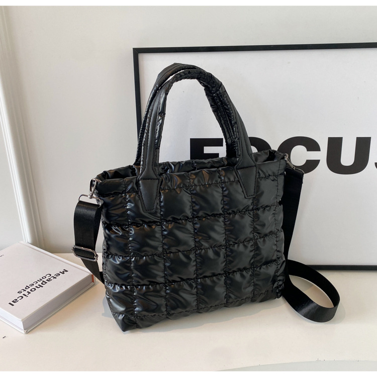 Internet celebridad personalizada de moda todo partido De color sólido bolso a cuadros de las mujeres de alta textura simple hombro bolsa de las axilas bolso crossbody