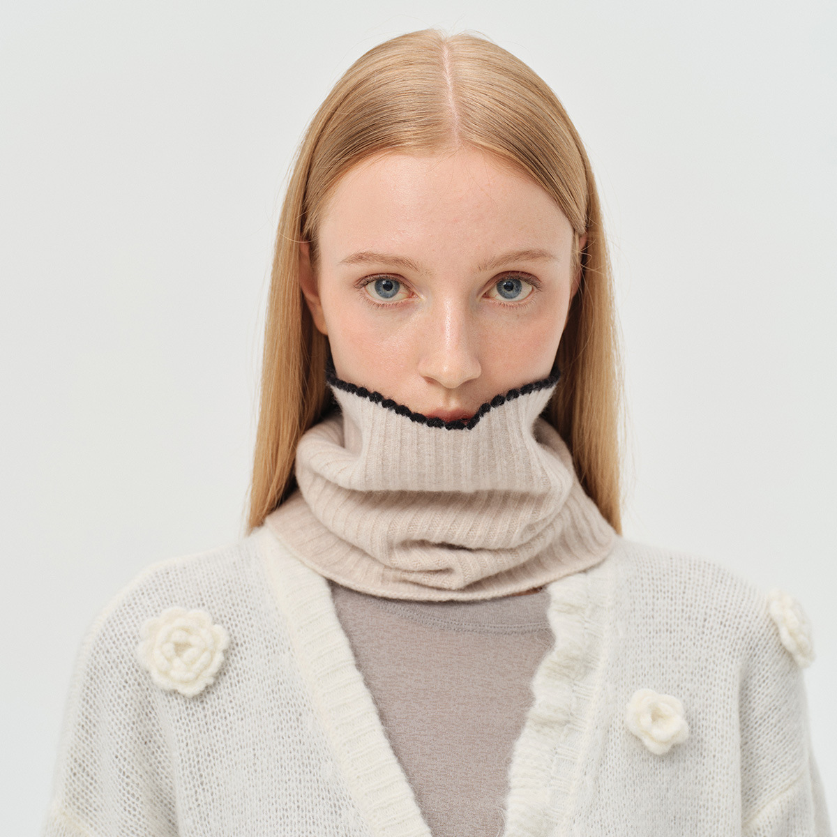 Selected High-Count 100% Wool Pearl-Edged Neck Scarf for Men and Women in Winter, Soft Lace Color-Blocked Knitted Neck Scarf