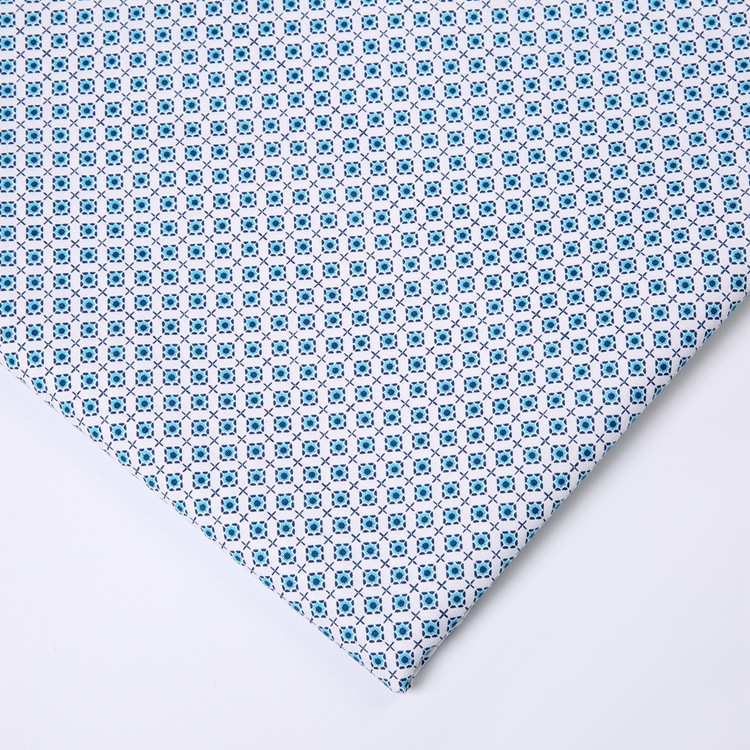 Fábrica de peso medio al por mayor 100% algodón tela de algodón twill ropa de bebé