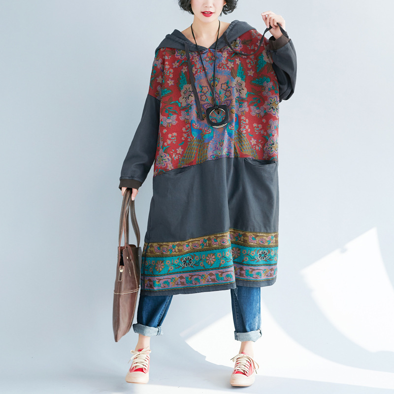 Vestido estilo étnico nuevo de 2025, largo medio, con estampado único de gran tamaño, estilo casual, sudadera con capucha image 7