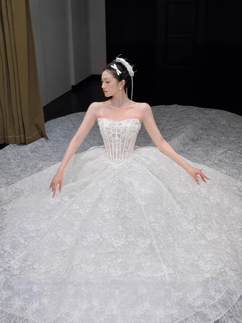 Cute lace bra top for bride